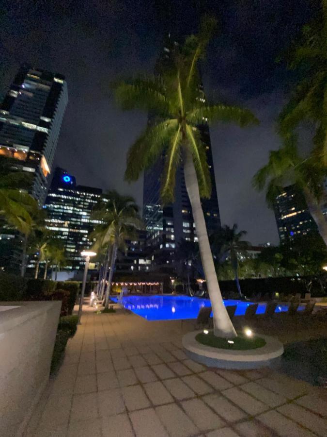 Four Seasons Hotel Miami - Luxury Private Residences Dış mekan fotoğraf