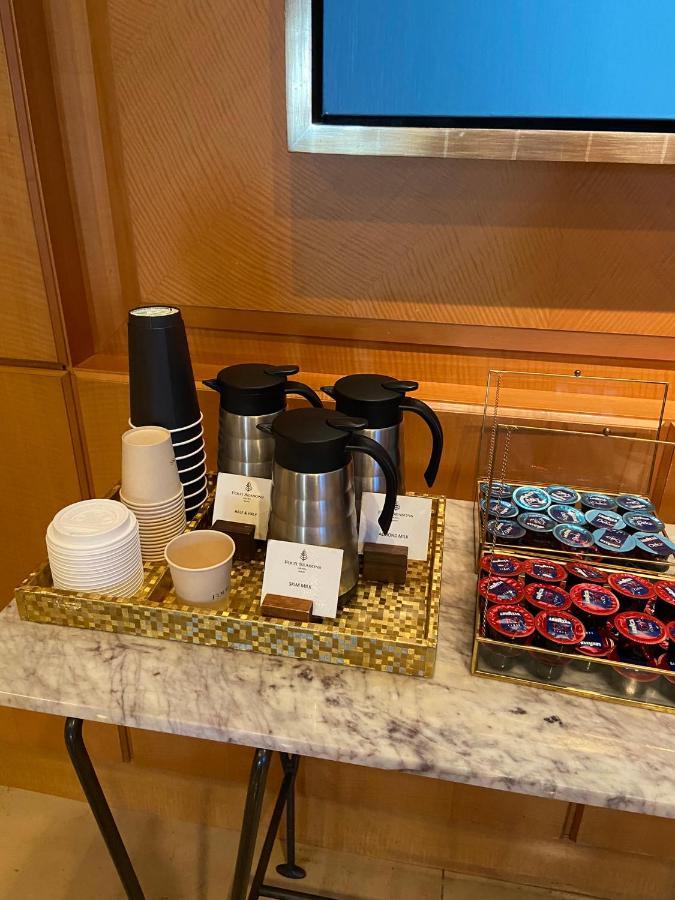 Four Seasons Hotel Miami - Luxury Private Residences Dış mekan fotoğraf